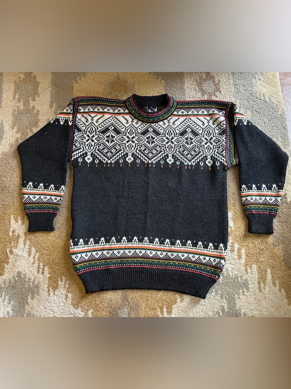 Dale Of Norway 100% Wool Fair Isle Knit Sweater Gray Men’s XL Beautiful!